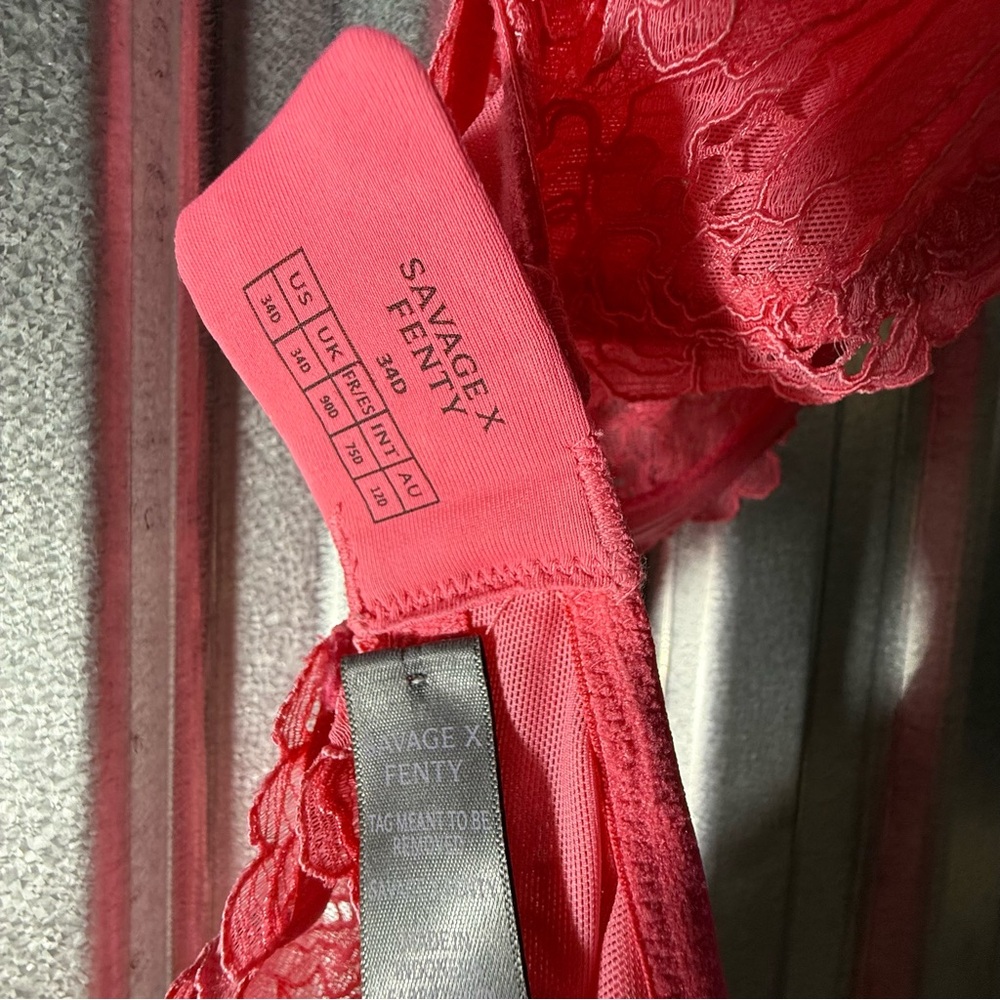 34D Savage x Fenty Romantic Corded Lace Unlined Baconette Bra in Acacia Pink - Picture 6 of 7
